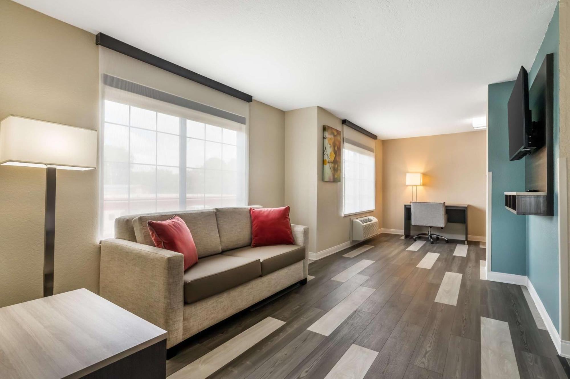 Best Western Prime Inn & Suites Poteau Exterior photo